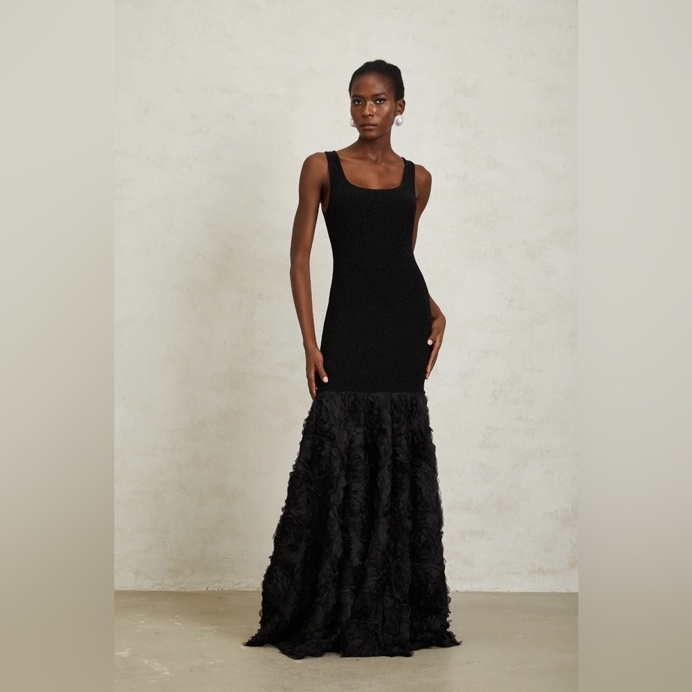 Sophisticated Black Maxi Dress